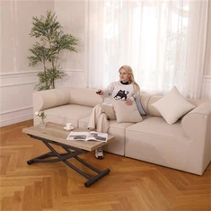 Podesivi blagovaonski stol koji štedi prostor